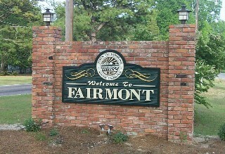 Welcome to Fairmont sign.